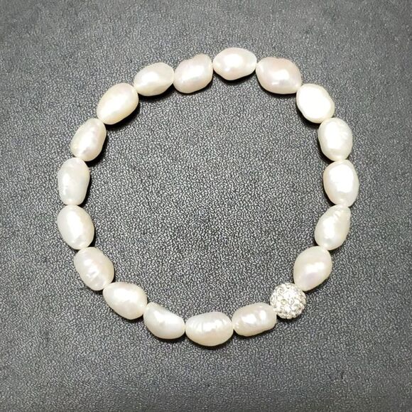 *Sale* Cream Oblong Pearl Bracelet - Picture 1 of 7